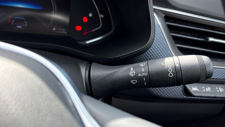 Renault Arkana 1.6 E-TECH Hybrid 145 Iconic 5dr Auto Hybrid Estate